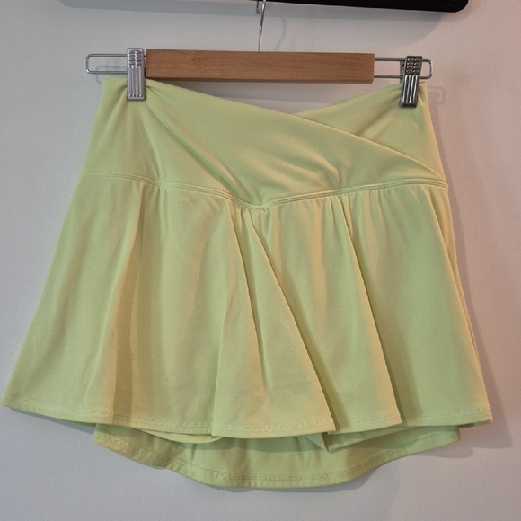 90 Degree By Reflex Light Yellow Mini Skirt - Picture 1 of 2